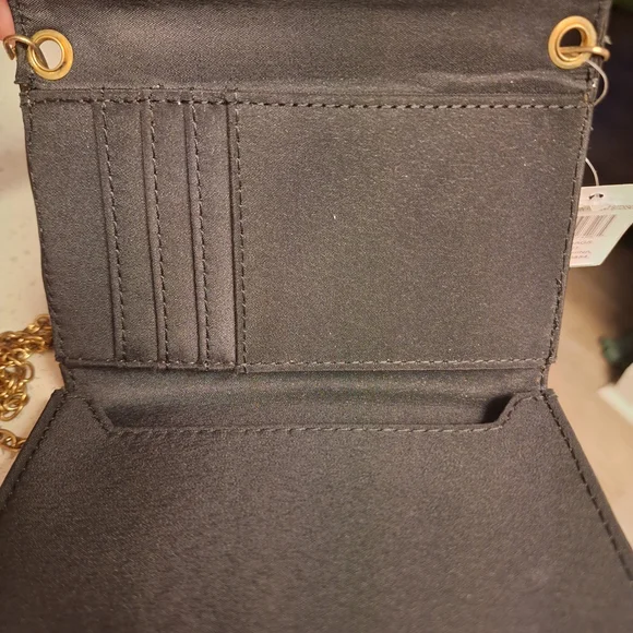 NWT Bijoux Terner Black and Gold Sequin Clutch. - Picture 3 of 4